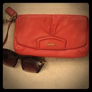 (Authentic) Coach🔸Wristlet